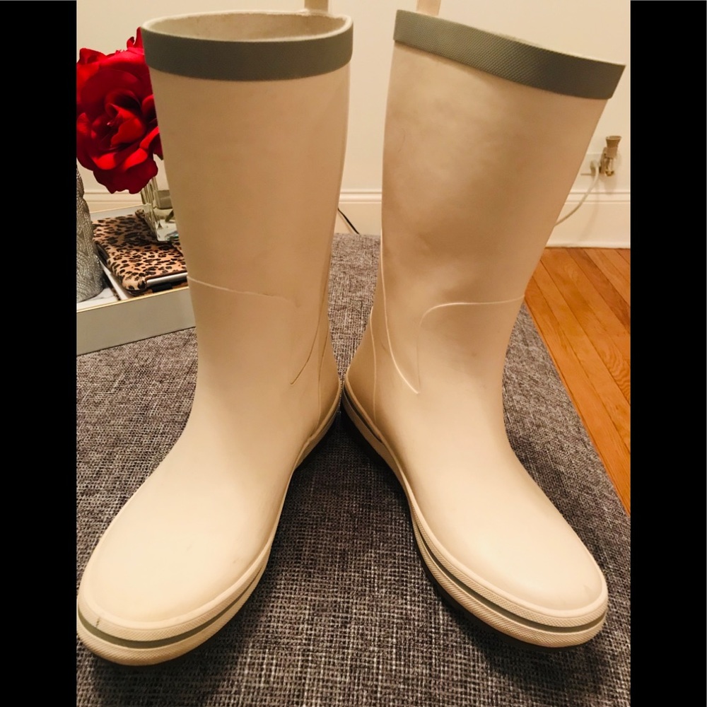 HELLY HANSEN OFF WHITE RAINBOOTS